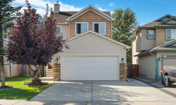 41 Cimarron Meadows Close