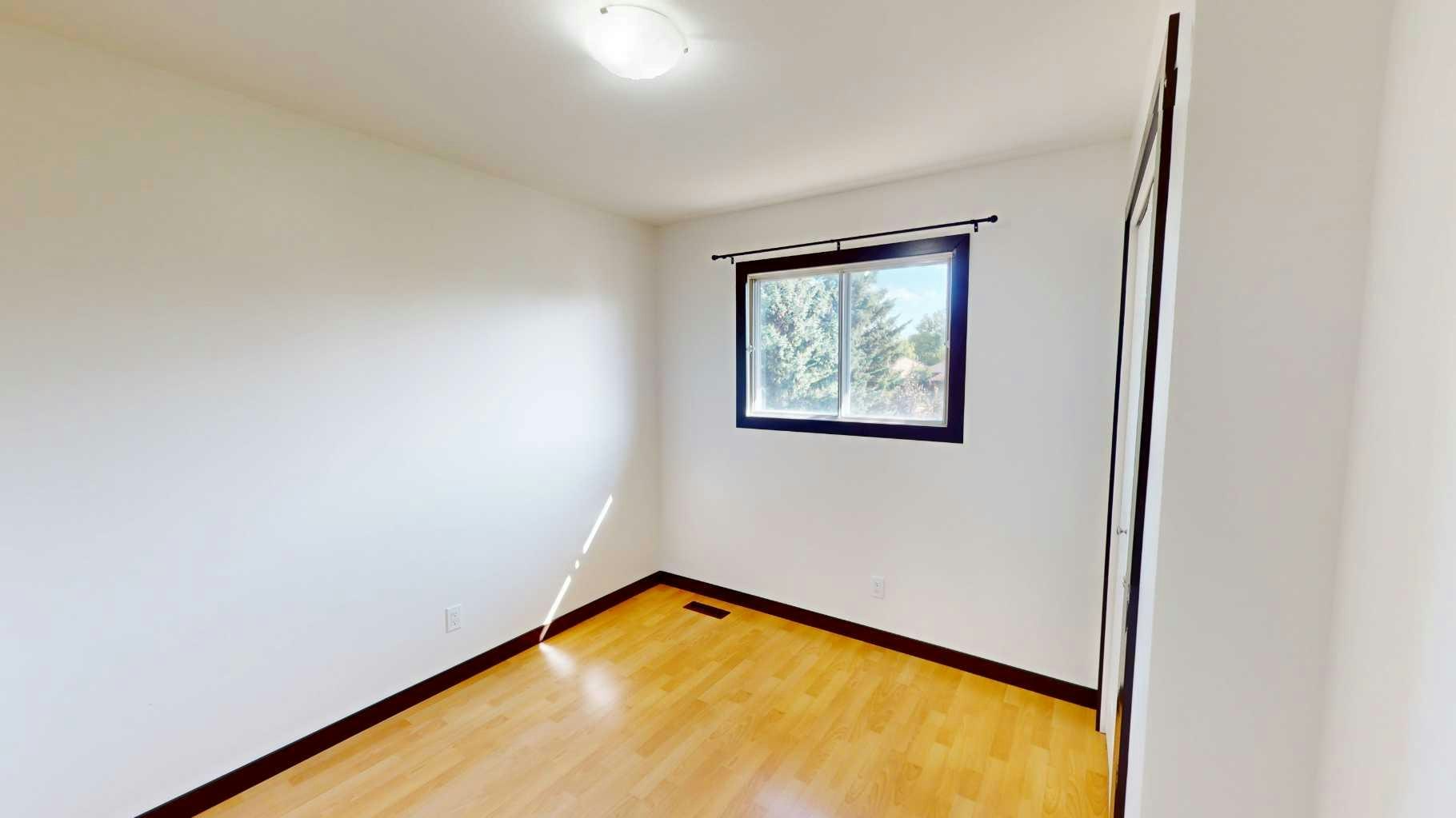 9903 71a Avenue, Grande Prairie, AB, T8V 5T8 - 5