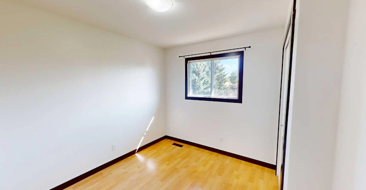 9903 71a Avenue, Grande Prairie, AB, T8V 5T8 - 5