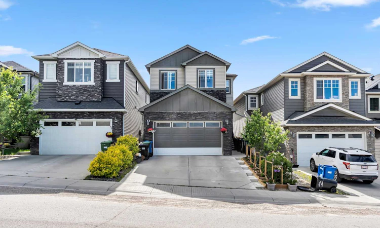 236 Nolanhurst Crescent NW