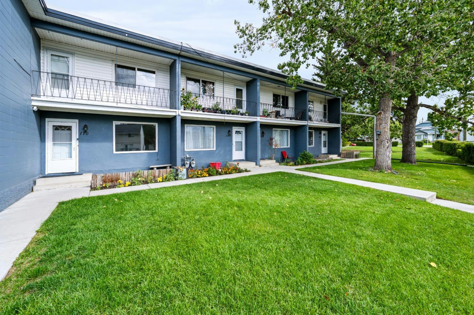 110-2211 19 Street NE, Calgary, AB, T2E 4Y5
