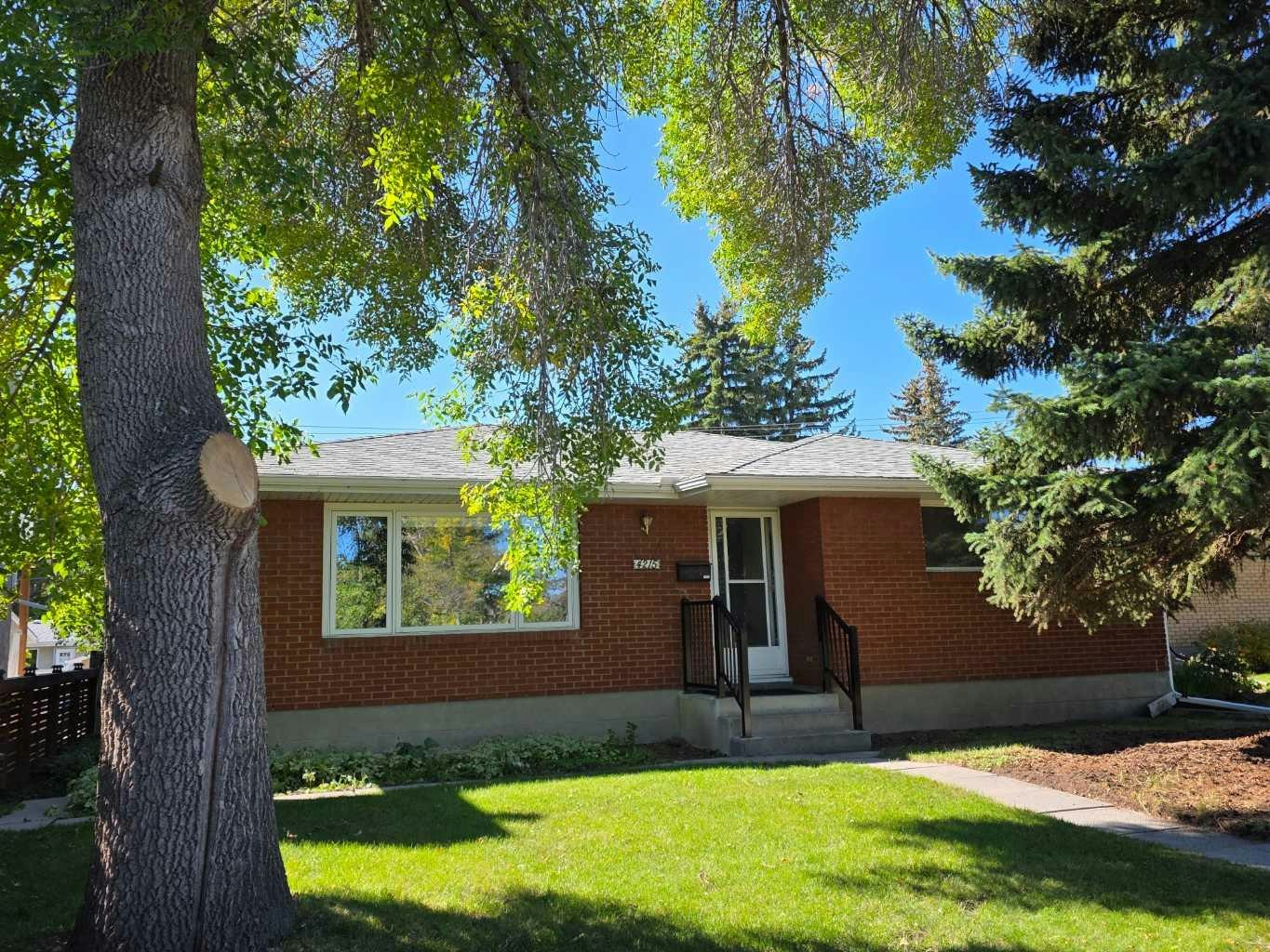 4215 Villa Crescent NW, Calgary, AB, T2L 2K2