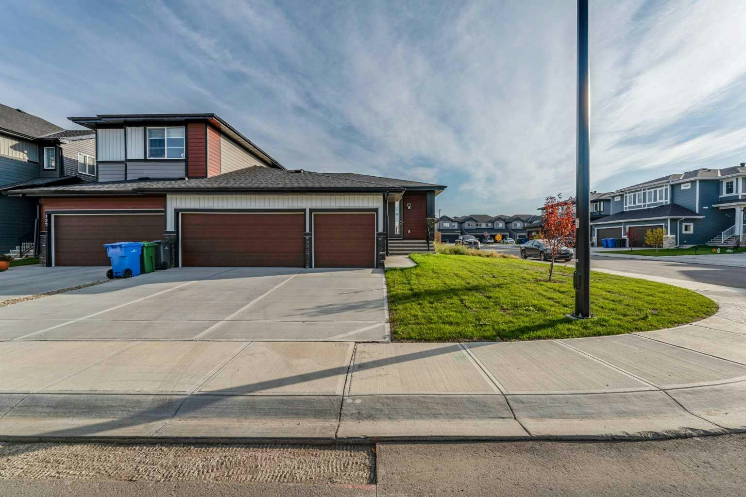 131 Waterford Manor, Chestermere, AB, T1X 2Z6
