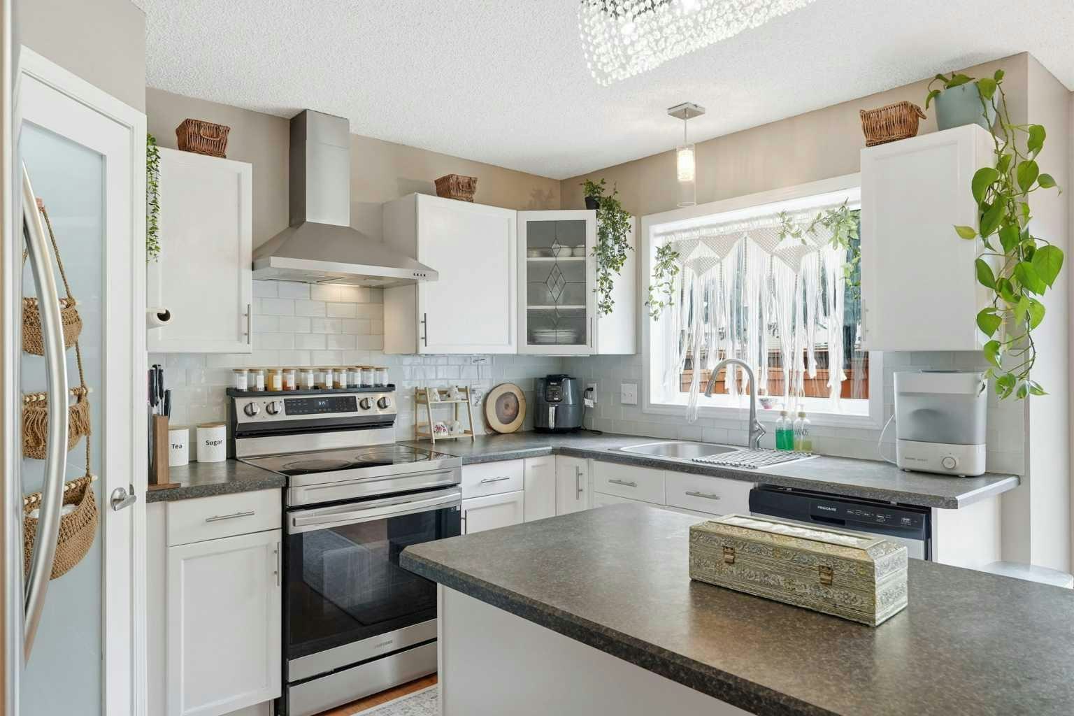 49 Shawbrooke Close SW - 3