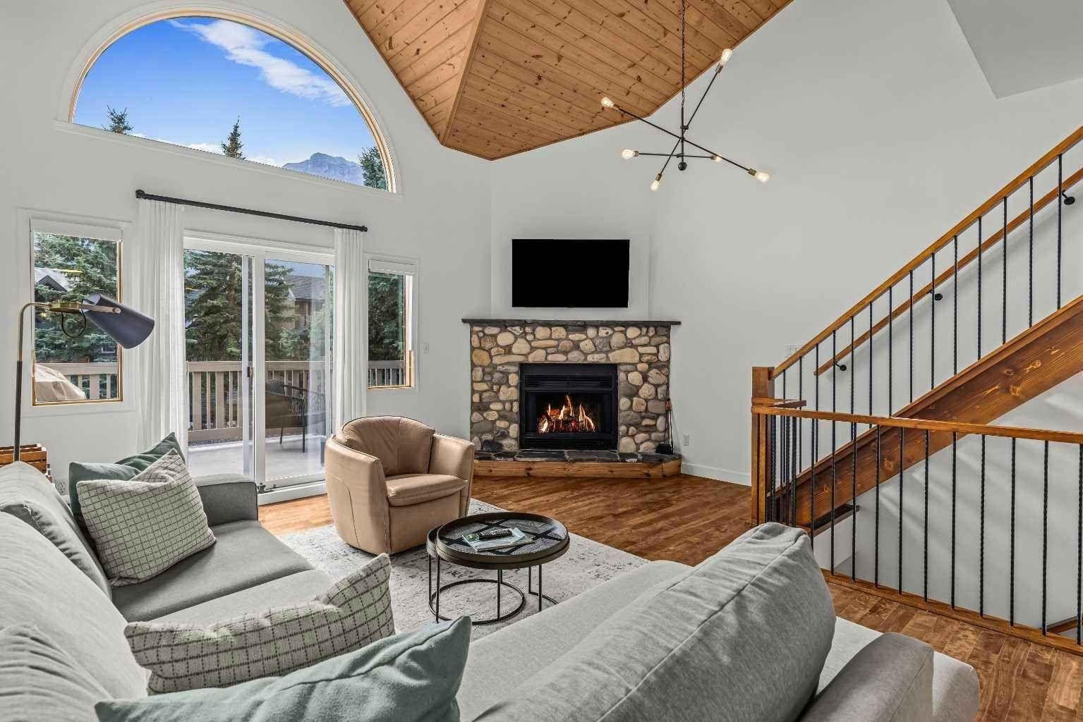 4-822 5 Street, Canmore, AB, T1W 2G4