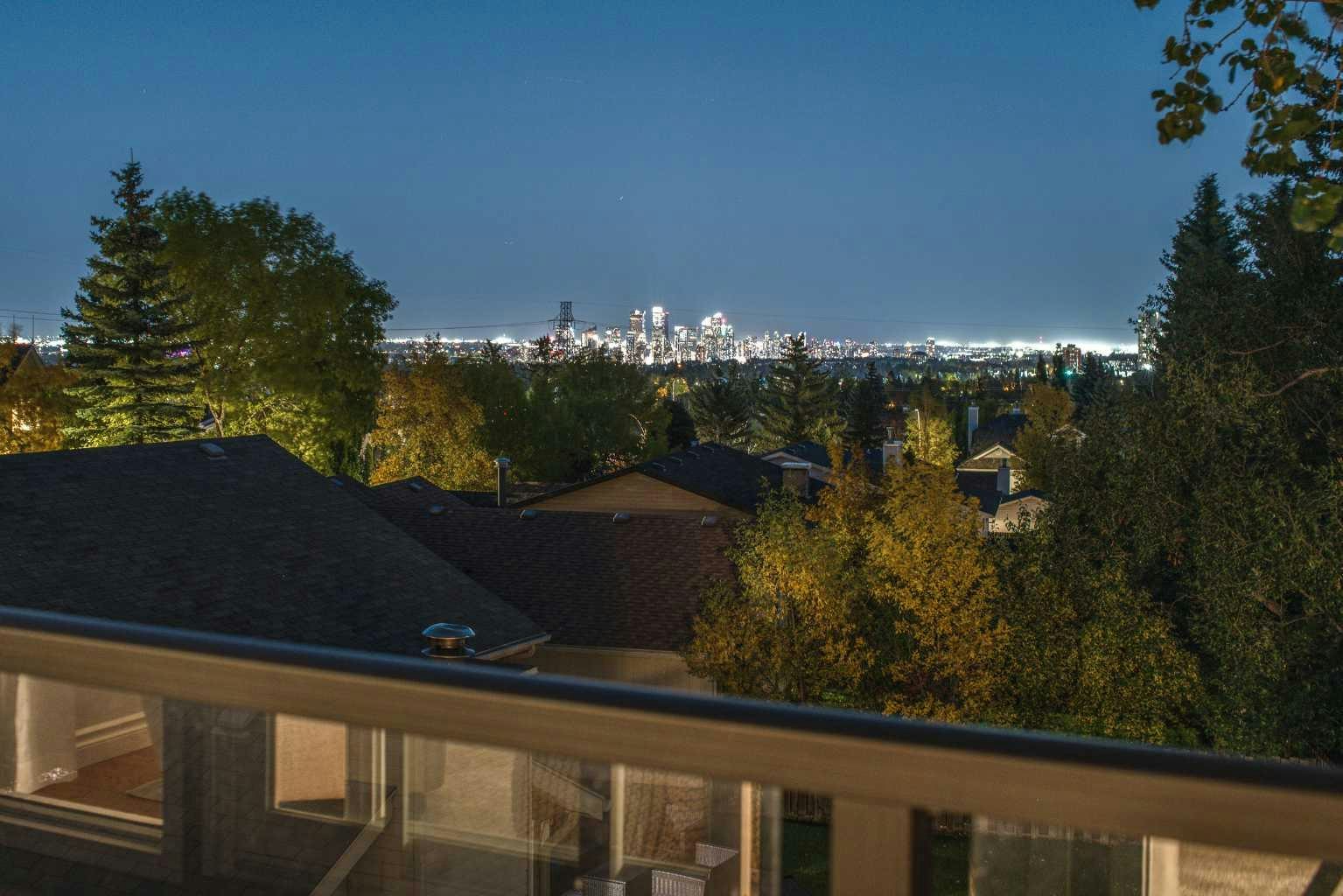 44 Stradwick Way SW, Calgary, AB, T3H 1G9
