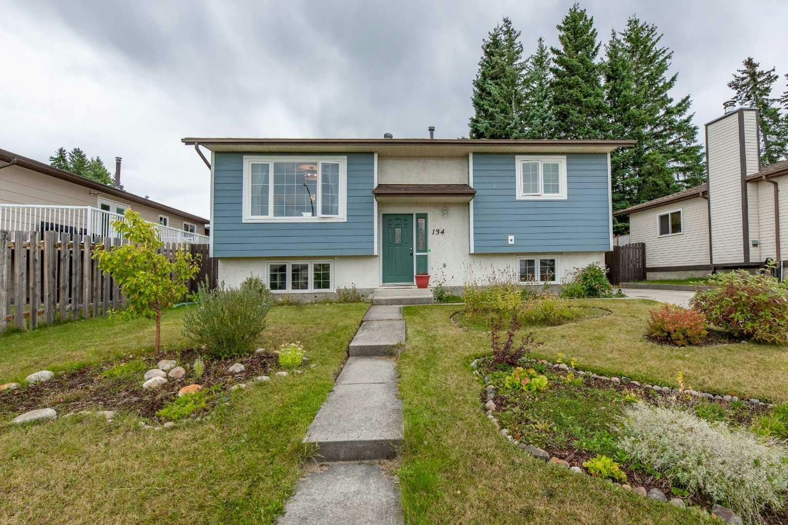134 Clark Street, Hinton Hill, AB, T7V 1L6