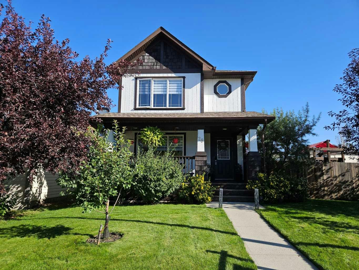 28 Copperfield Heath SE, Calgary, AB, T2Z 4V2