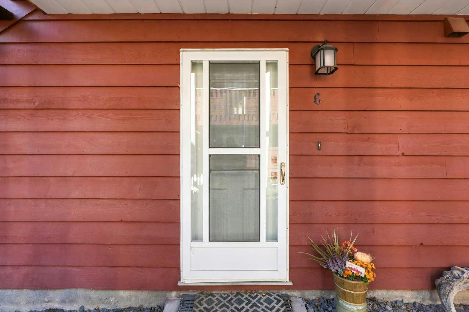 6-717 7 Street Veterans Way - 2