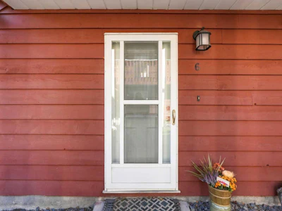 6-717 7 Street Veterans Way - 2