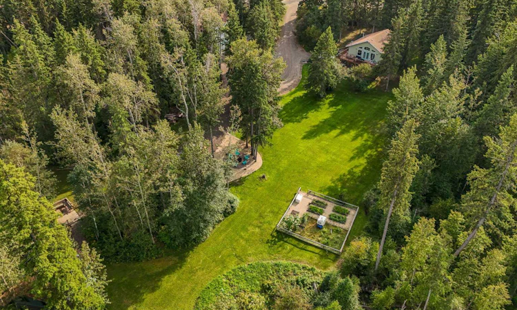 107 Spruce Crescent