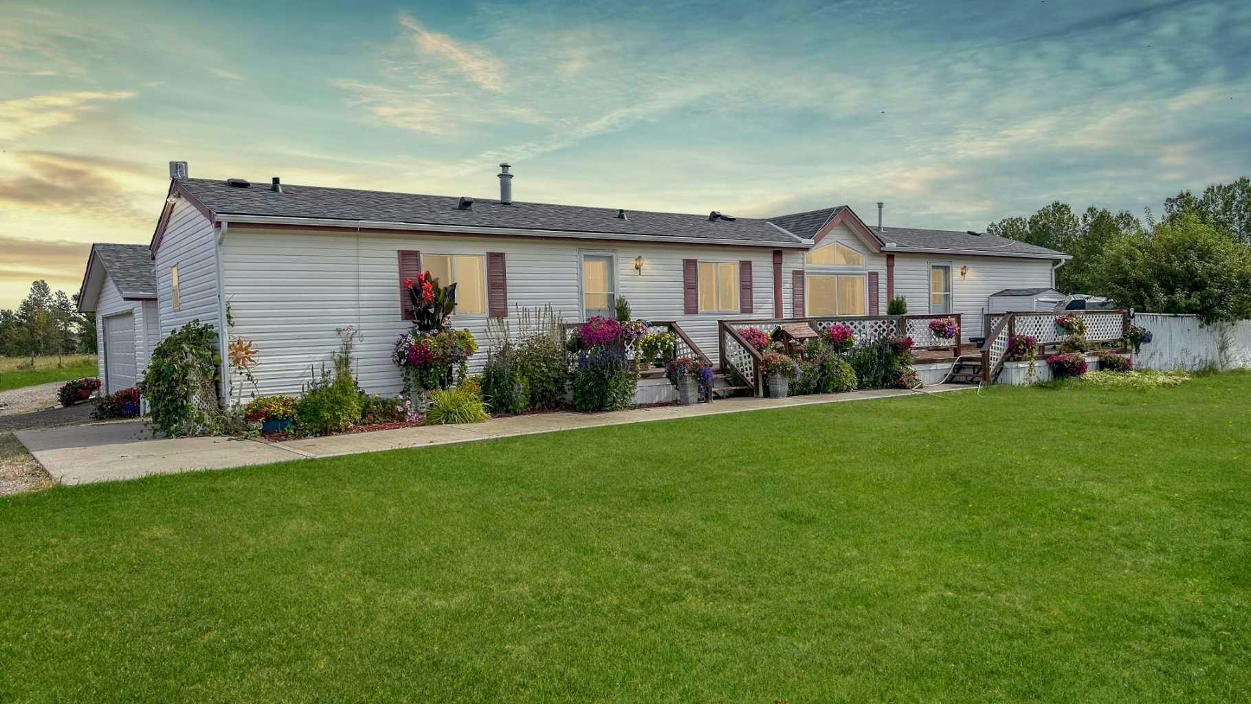107-5446 Highway 584, Rural Mountain View County, AB, T0M 1X0