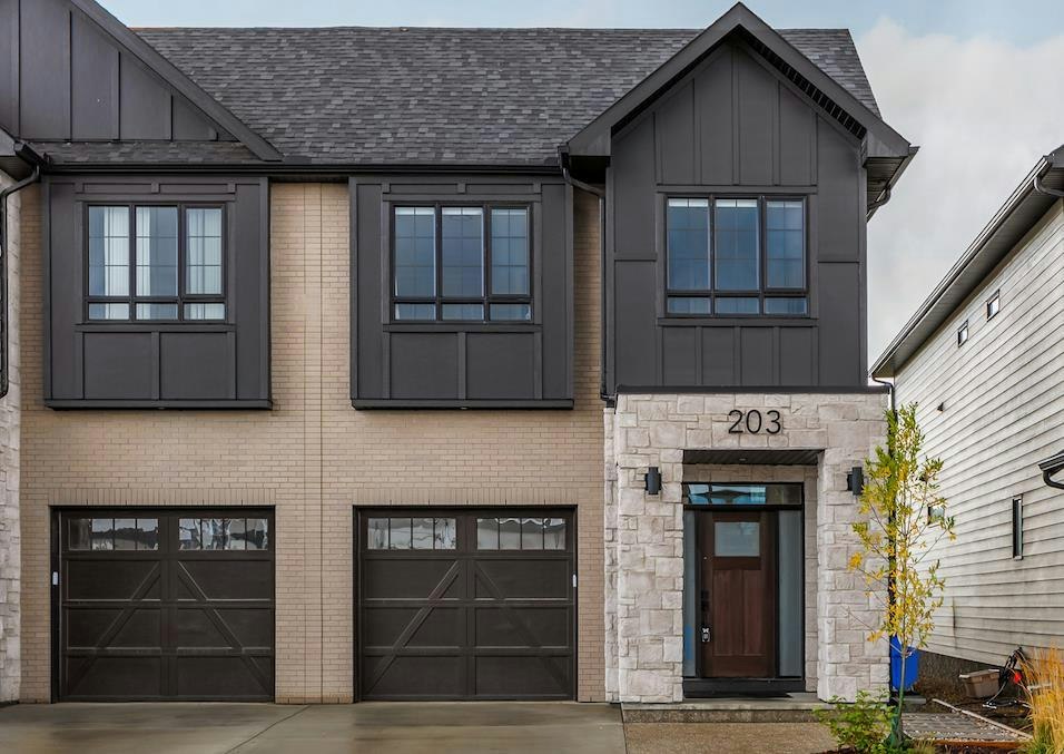 203 Greenwich Drive NW, Calgary, AB, T3B 6N9