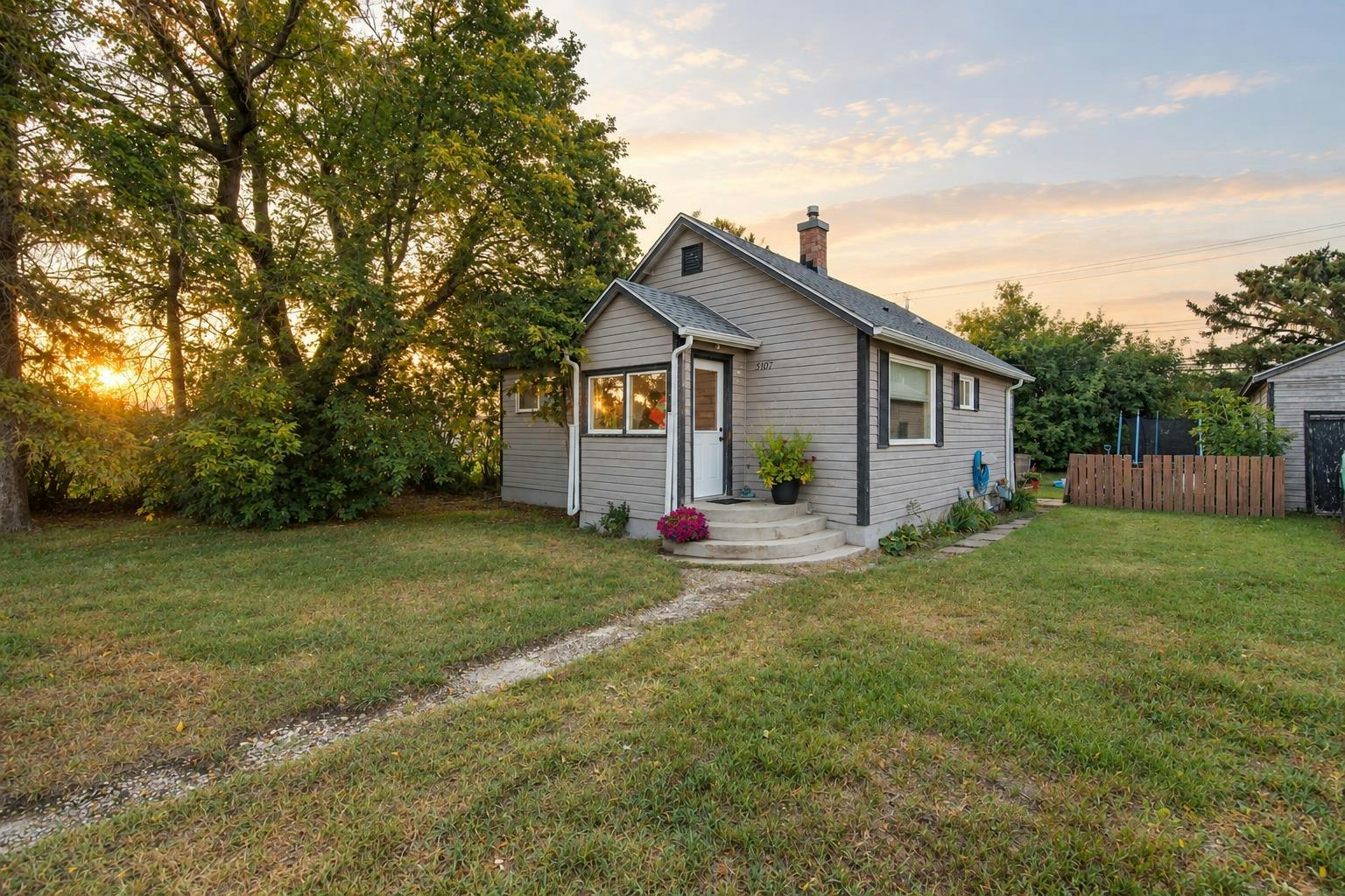 5107 Broadway Avenue, Blackfalds, AB, T0M 0J0