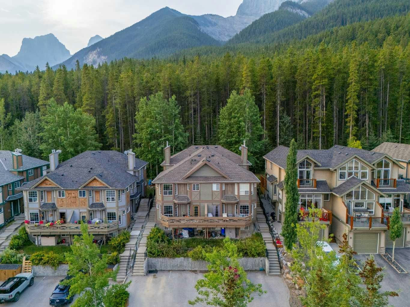 2-827 Wilson Way, Canmore, AB, T1W 2Y8