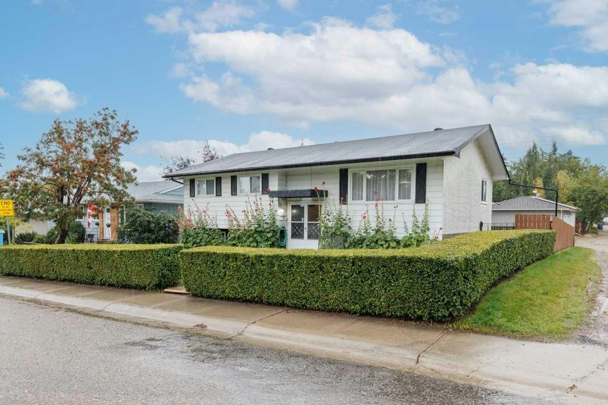 67 Huntham Road NE, Calgary, AB, T2K 4G2