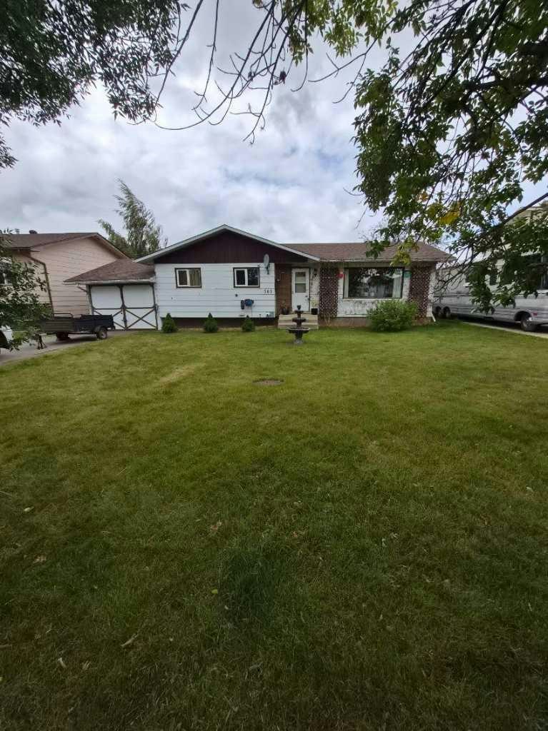 505 7 Avenue, Beaverlodge, AB, T0H 0C0
