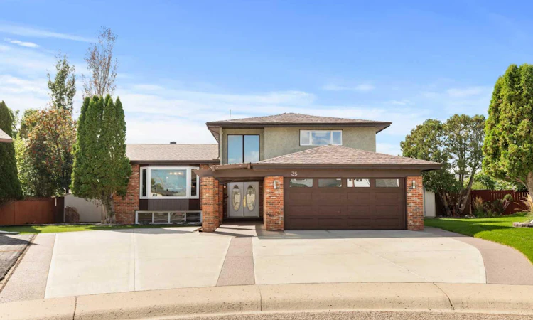 35 Horner Court NE