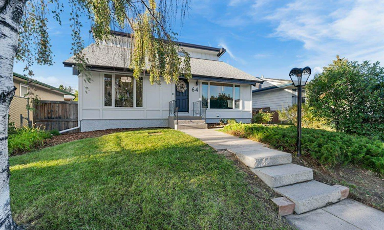 64 Doverview Place SE