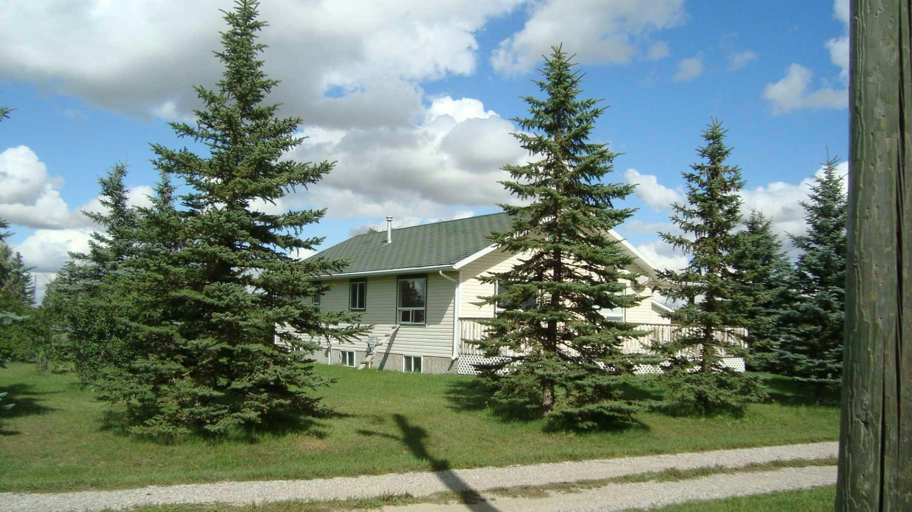 21 1 Street E, Rural Willow Creek M.D., AB, T0L 1V0