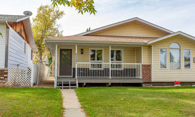5113A-54 Avenue