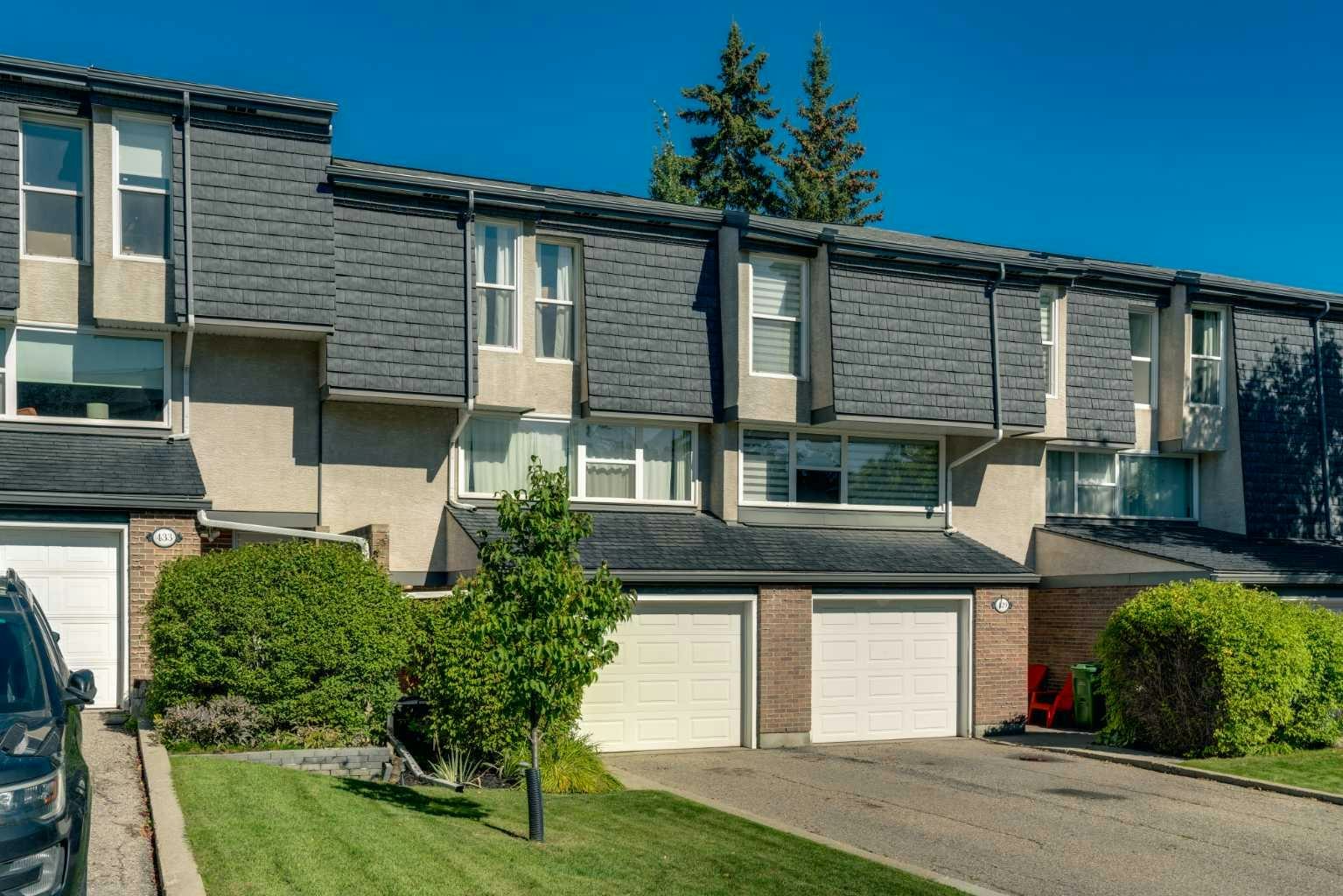 431 Brae Glen Crescent SW, Calgary, AB, T2W 1B6