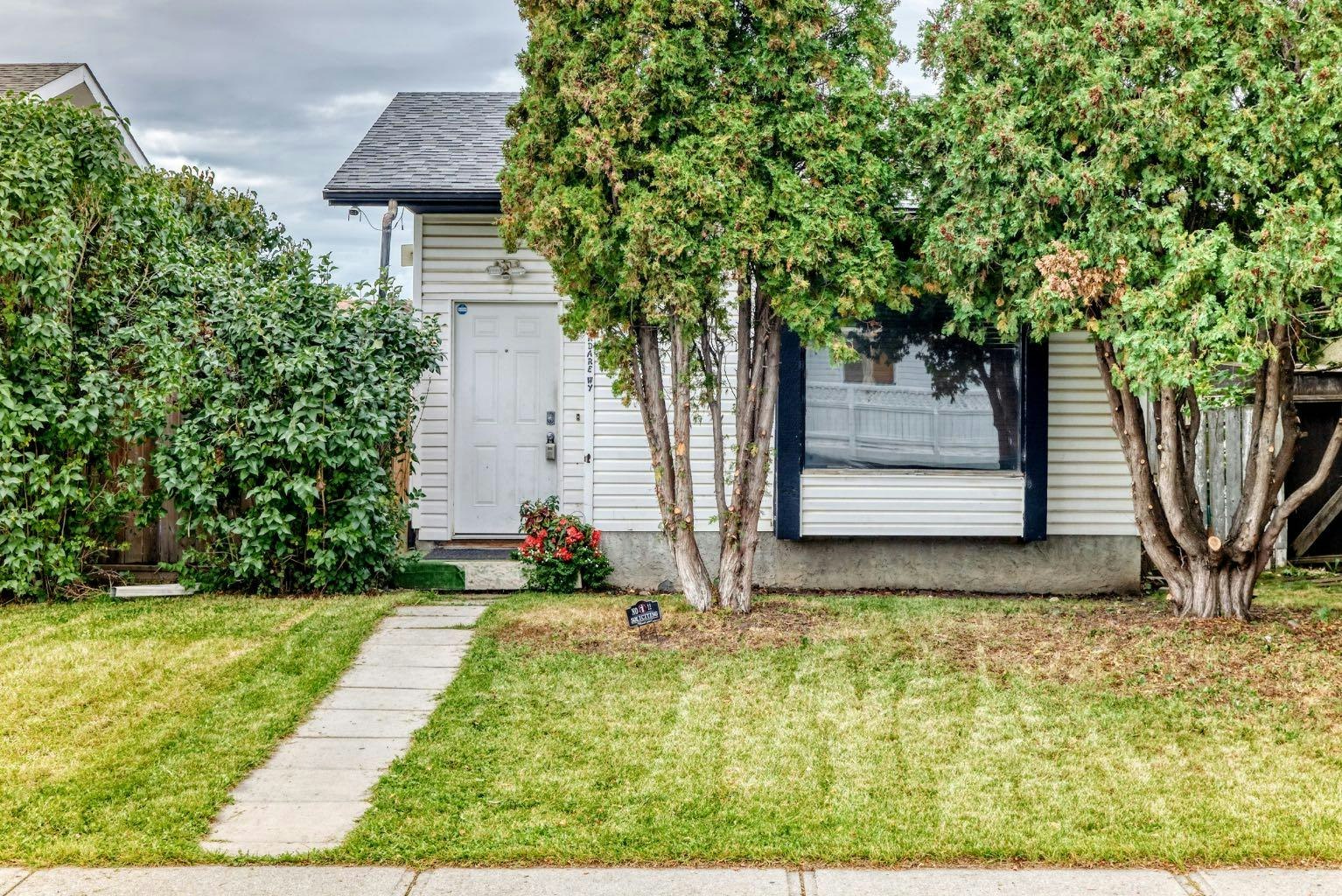 33 Aberdare Way NE, Calgary, AB, T2A 6T6