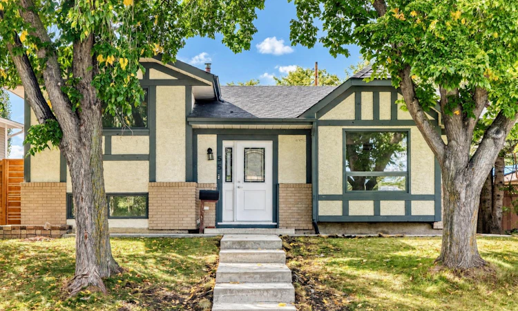 55 Mckinley Way SE