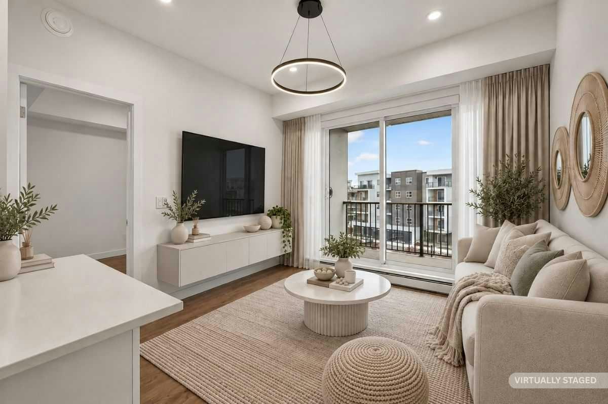 2412-265 Wolf Willow Boulevard SE - 4