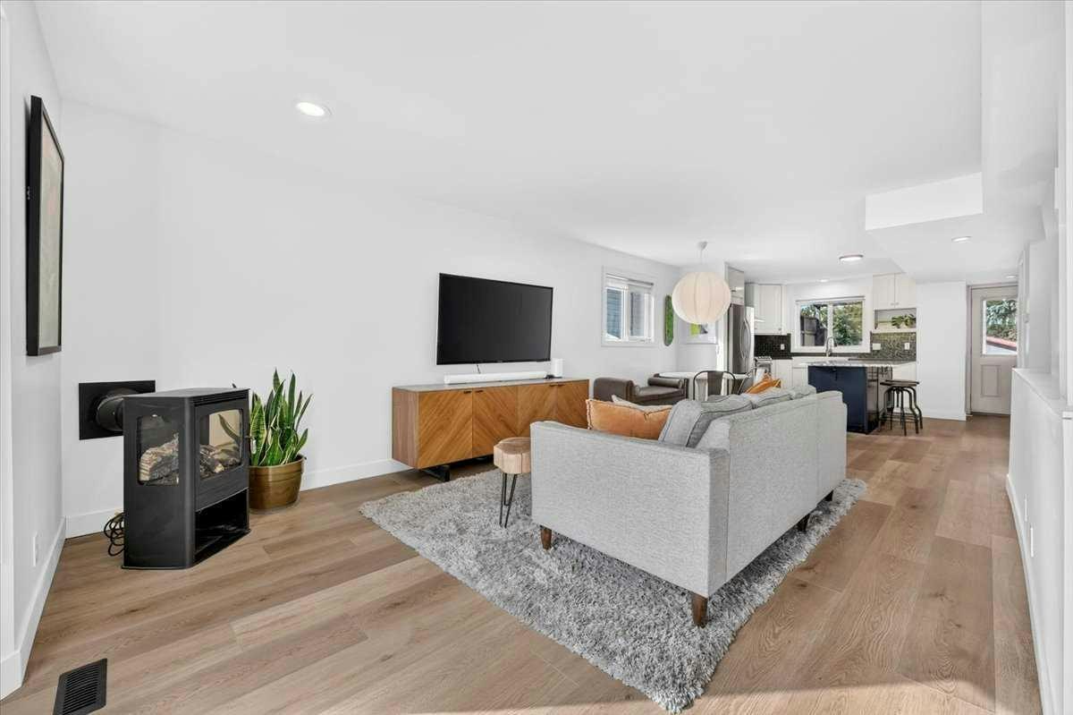 2837 29 Street SW - 4