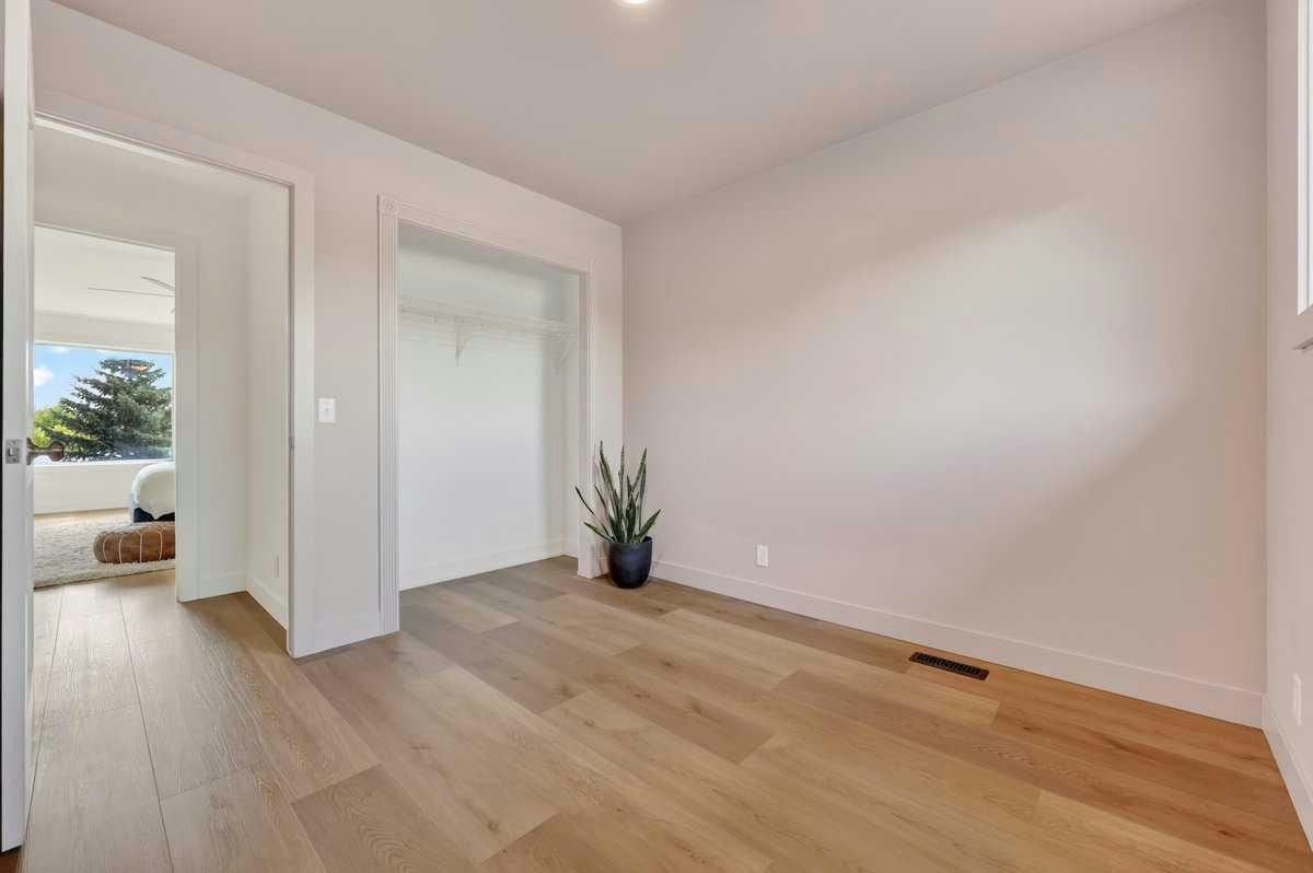 2837 29 Street SW, Calgary, AB, T3E 2K7 - 28