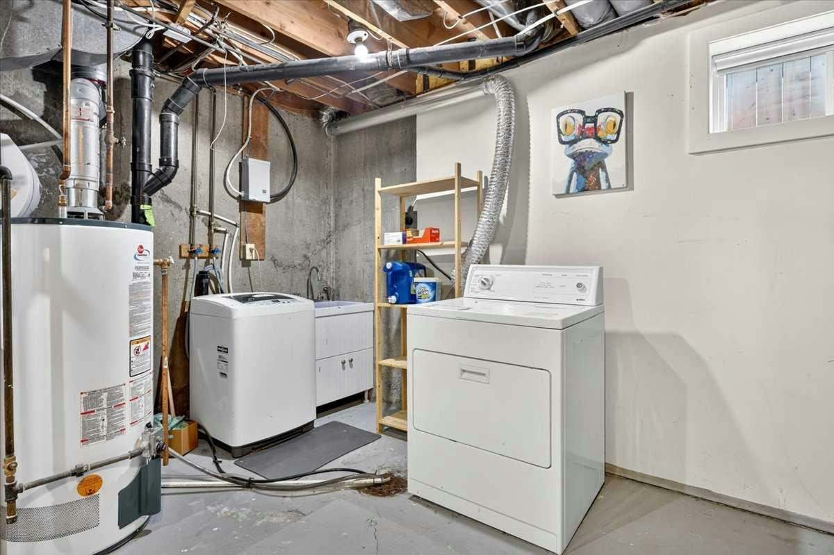 2837 29 Street SW, Calgary, AB, T3E 2K7 - 33