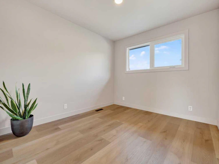 2837 29 Street SW, Calgary, AB, T3E 2K7 - 29