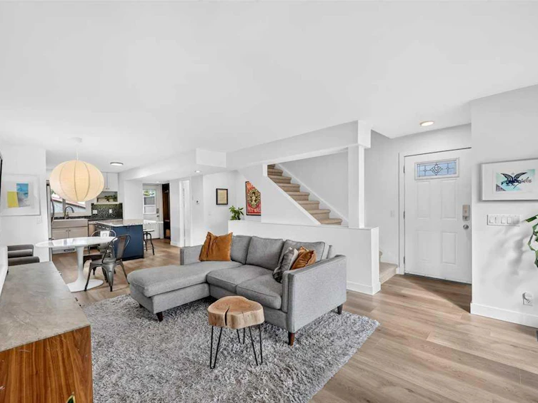 2837 29 Street SW, Calgary, AB, T3E 2K7 - 9
