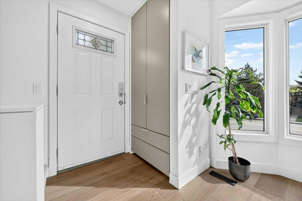 2837 29 Street SW - 2