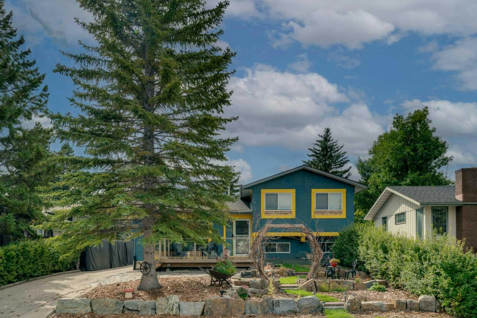 155 Brookgreen Drive SW, Calgary, AB, T2W 2W4
