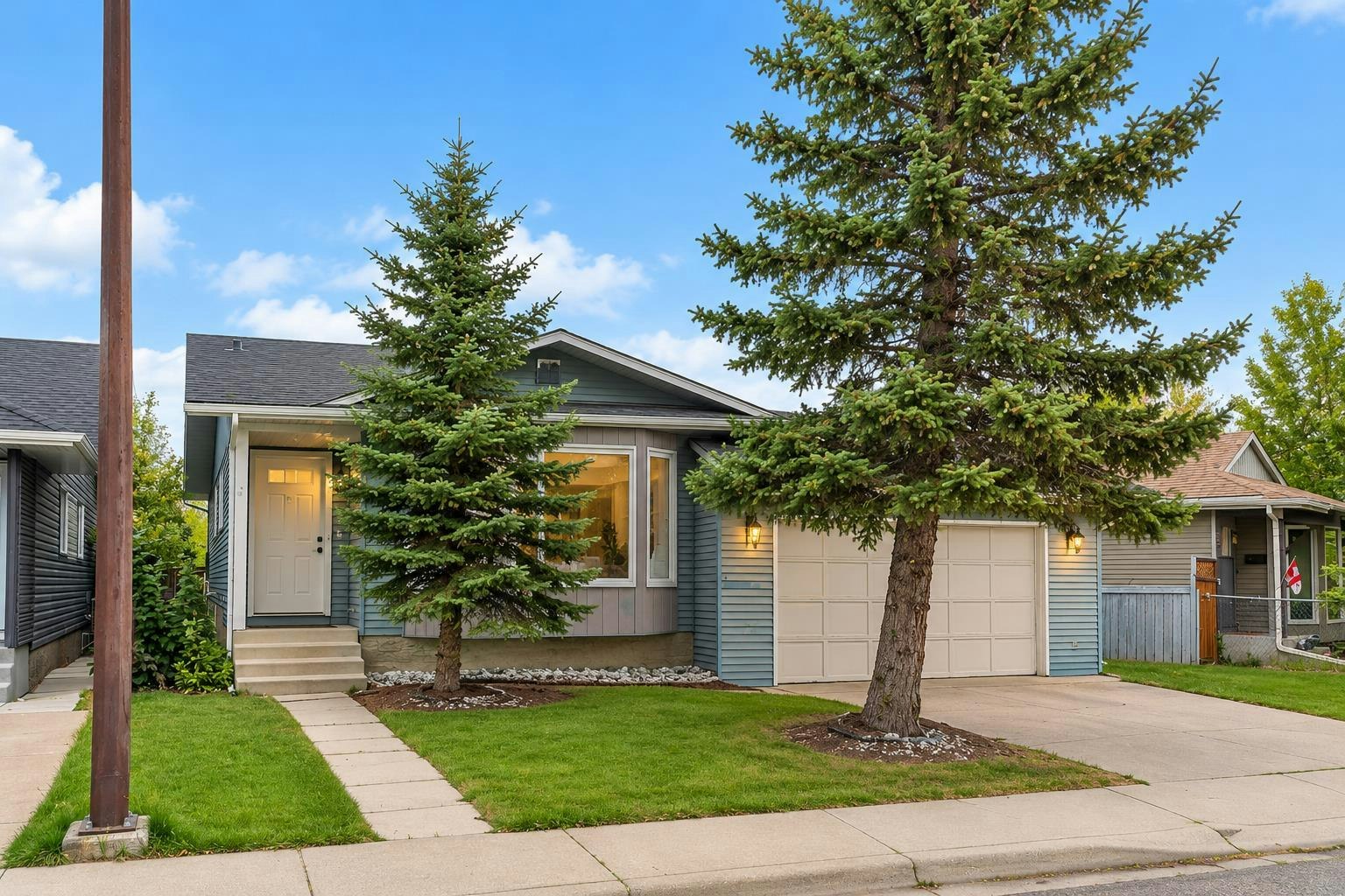 91 Riverbrook Way SE, Calgary, AB, T2C 3R3