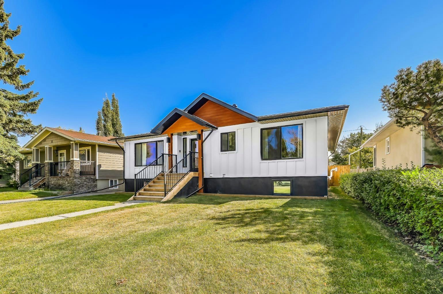 3224 24a Street SW, Calgary, AB, T3E 1W7