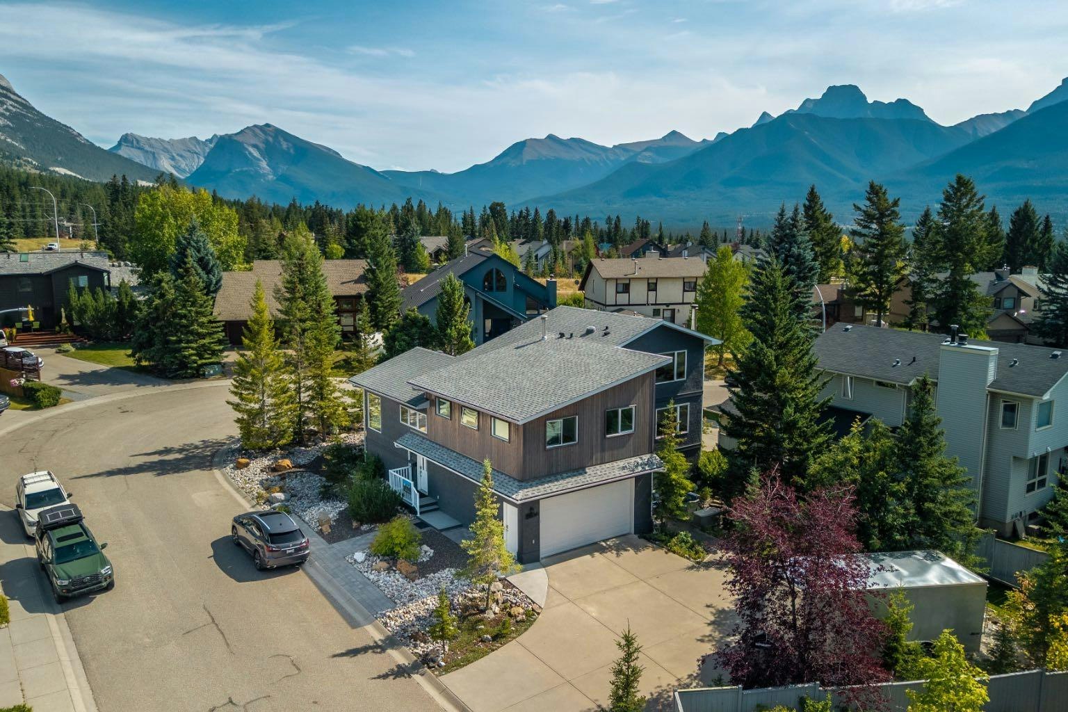 133 Coyote Way, Canmore, AB, T1W 1C3