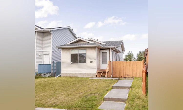 113 Taradale Close NE
