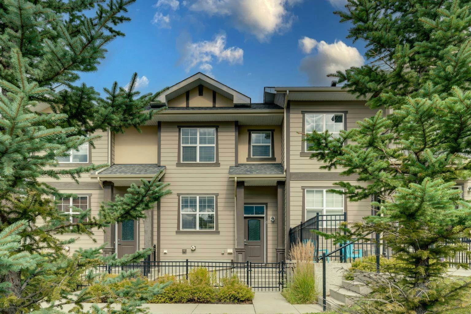 4 Evanscrest Gardens NW, Calgary, AB, T3P 0S1