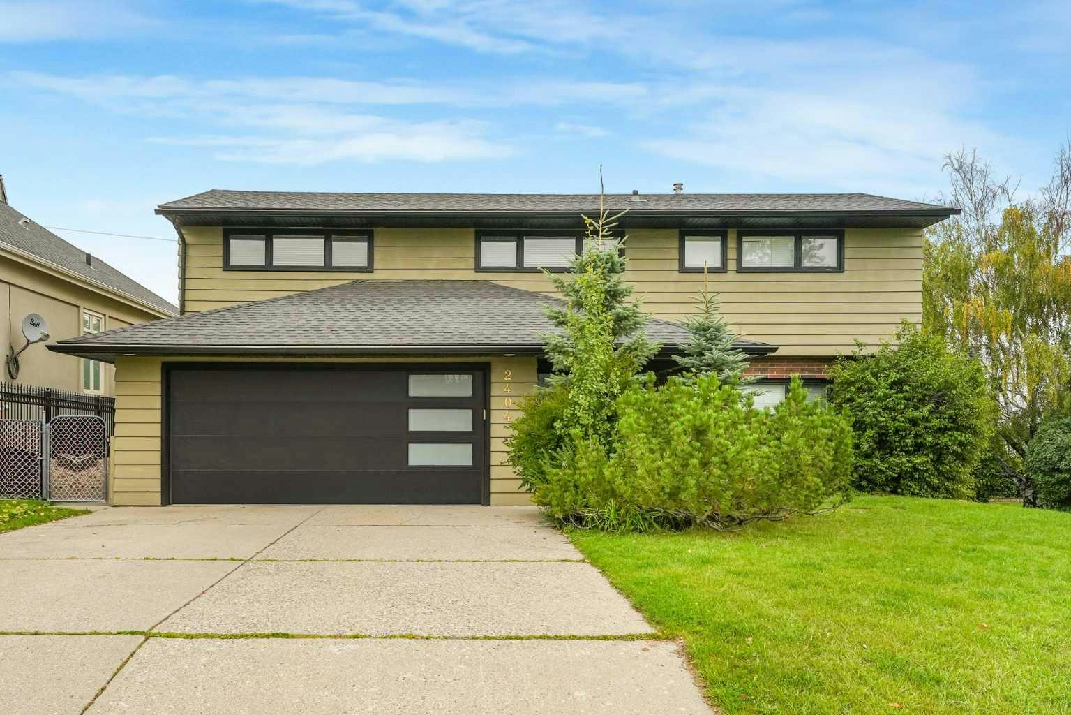 2404 Sovereign Crescent SW, Calgary, AB, T3C 3M2
