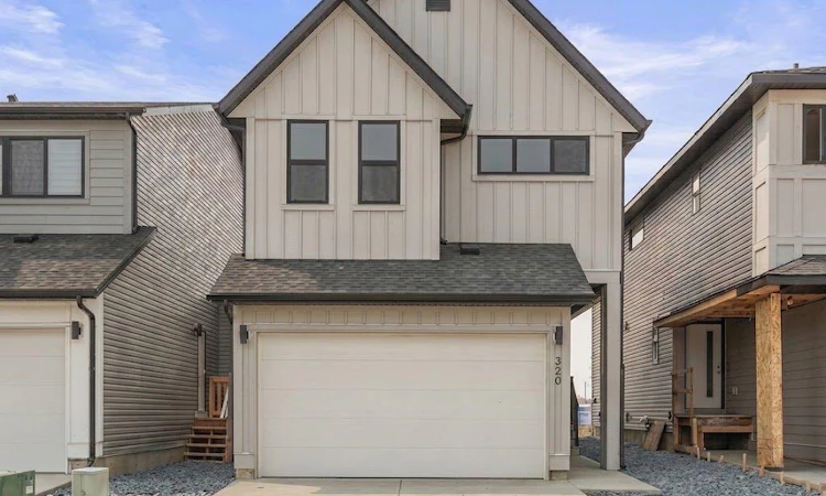 320 Copperhead Way SE