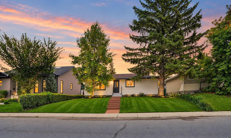 100 Fairview Drive SE