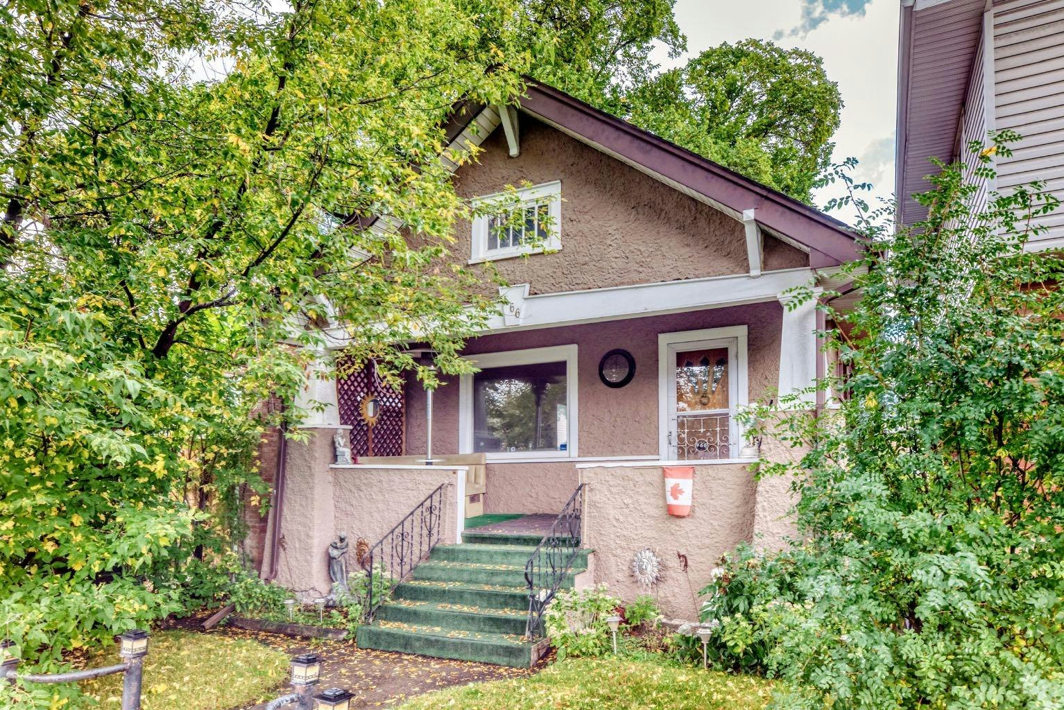 466 22 Avenue NW, Calgary, AB, T2M 1N3