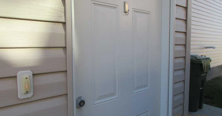 B-7411 29 Street, Lloydminster City West, AB, T9V 3N1 - 3