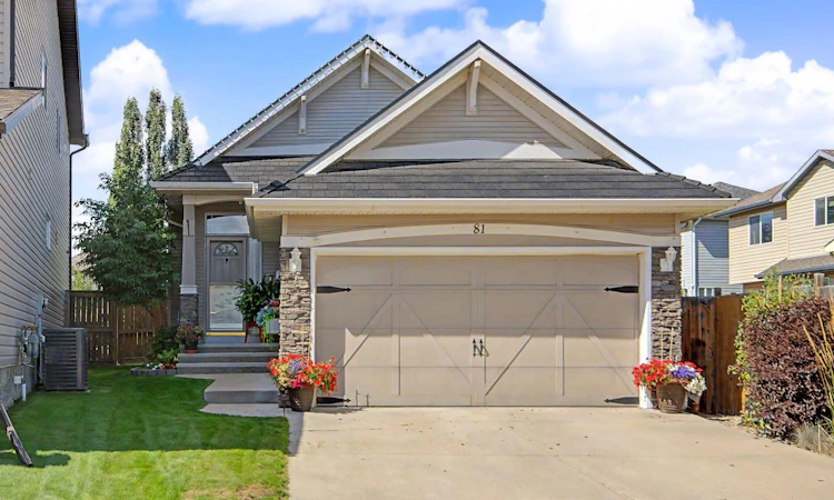 81 Brightonstone Grove SE