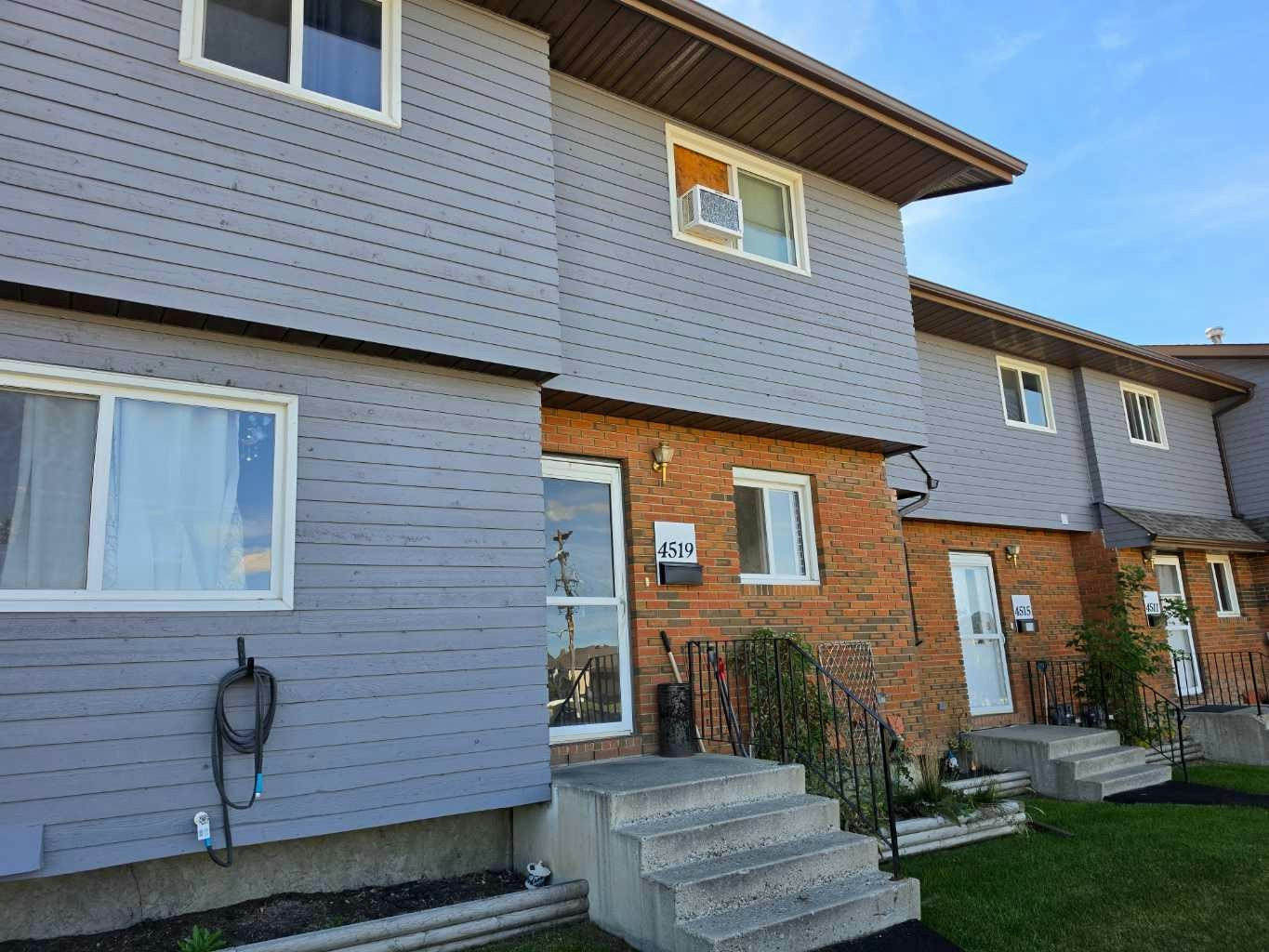 4519 48 Street, Innisfail, AB, T4G 1W8