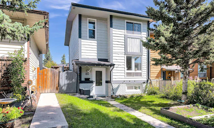 84a Cedarwood Hill SW