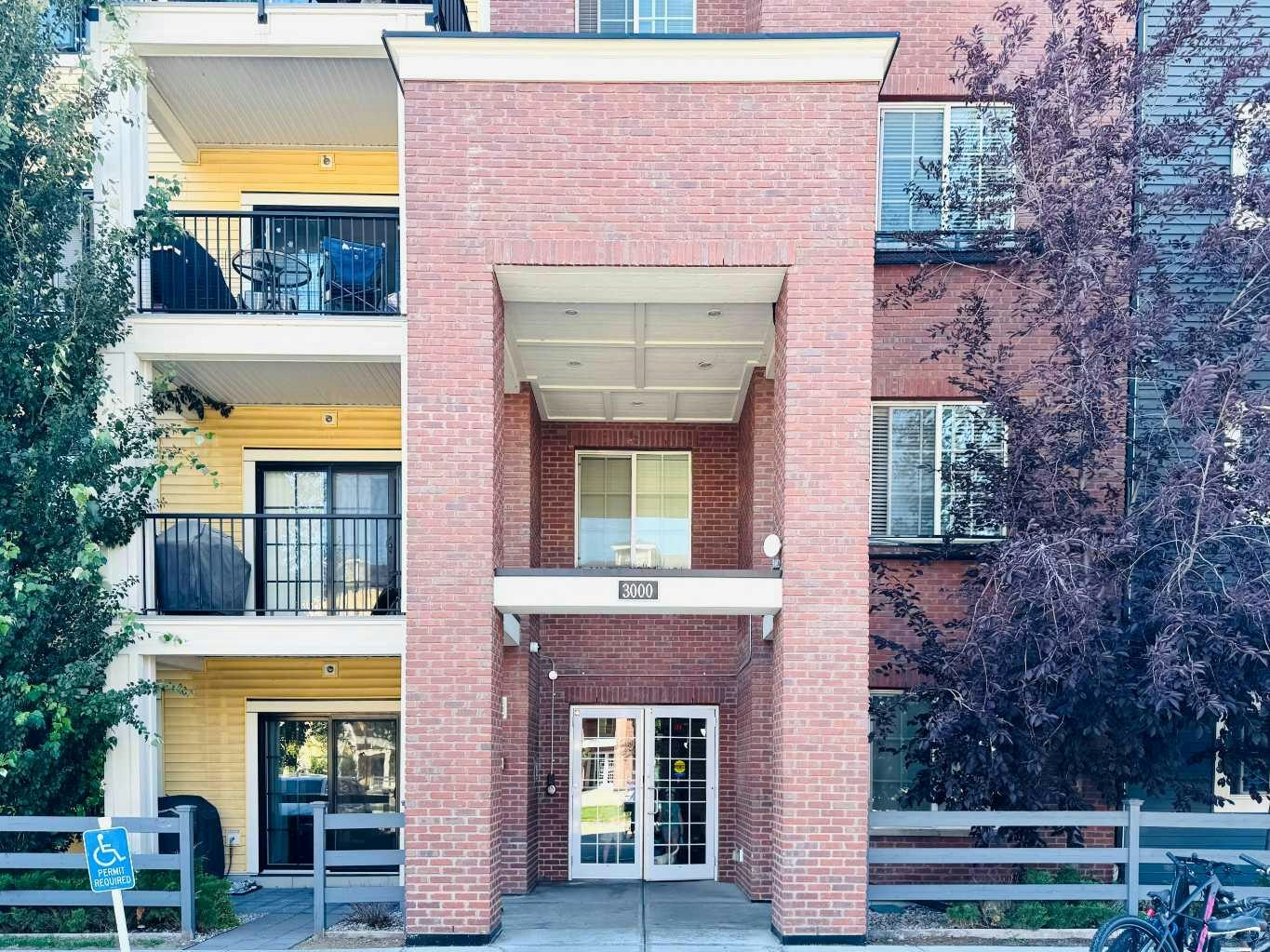 3313-99 Copperstone Park SE, Calgary, AB, T2Z 5C9